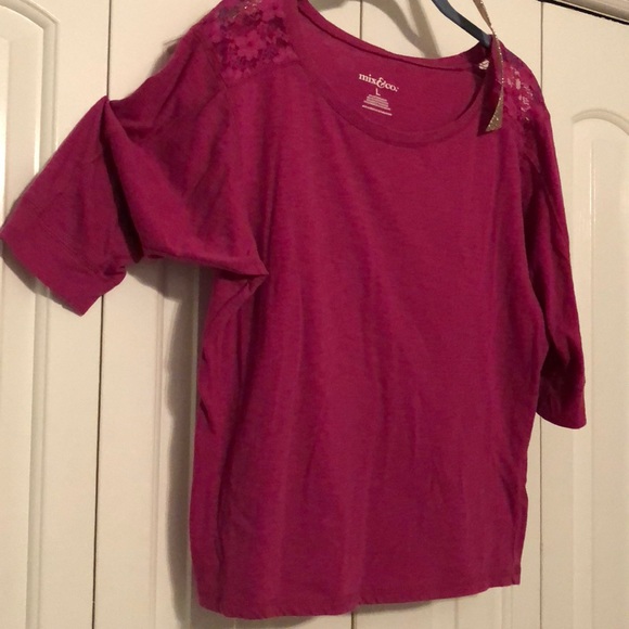 Lace Embellished Shoulder Top - Picture 2 of 5